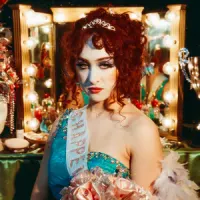 The Rise and Fall of a Midwest Princess – Chappell Roan