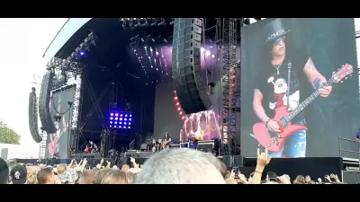 Guns N' Roses - You Could Be Mine