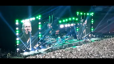 Bruce Springsteen & E Street Band - Born In The U.S.A.