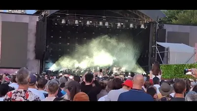 Massive Attack - Teardrop